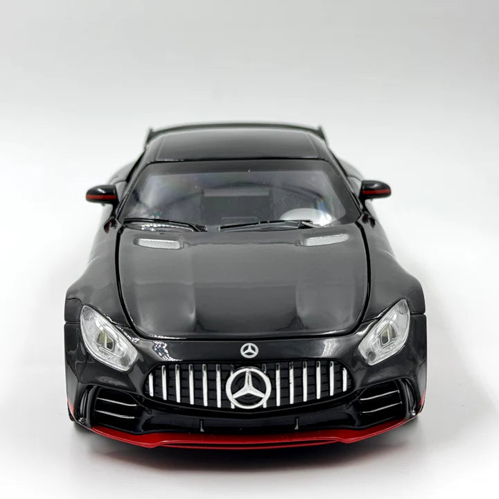 Mercedes AMG GT R Metal Diecast Car - Scale 1:18
