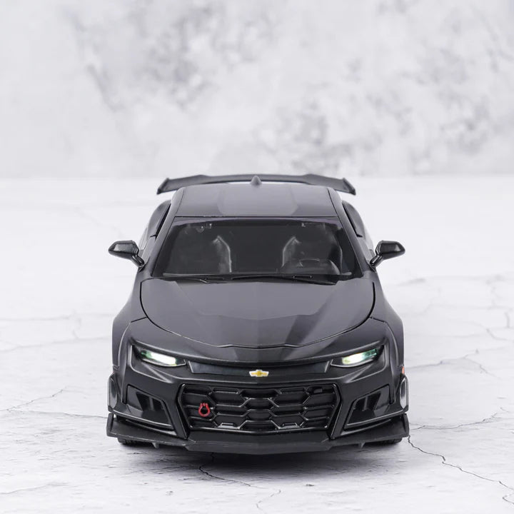 Chevrolet Camaro Metal Diecast Car - Scale 1:24