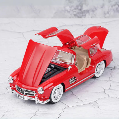 Mercedes Benz 300SL Metal Diecast Car - Scale 1:18