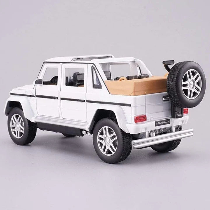 Mercedes G500 Metal Diecast Car - Scale 1:24